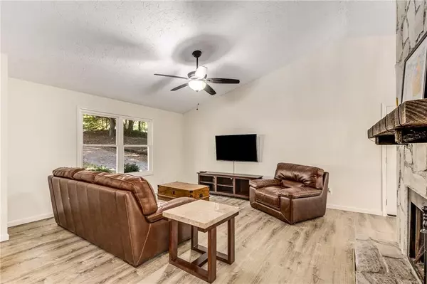 Woodstock, GA 30188,230 Apple Branch DR