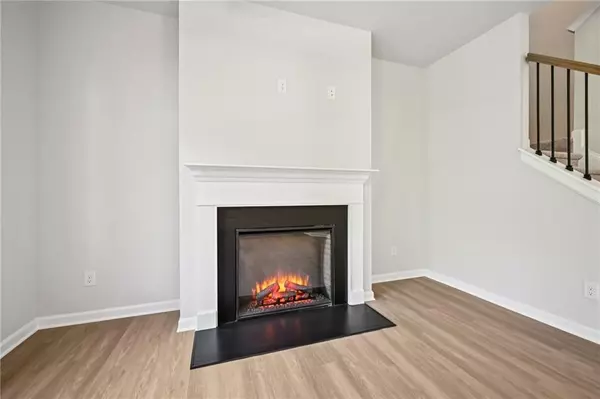 Woodstock, GA 30189,426 Lanier CIR