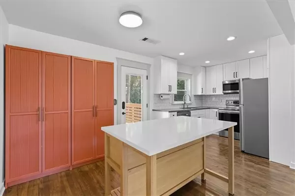 Atlanta, GA 30316,1272 Lynwyn LN SE