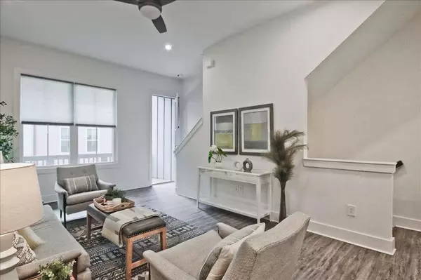 Atlanta, GA 30317,140 COLOR CIR