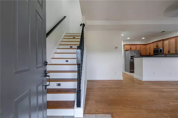 Atlanta, GA 30315,2401 Rose Palm PL