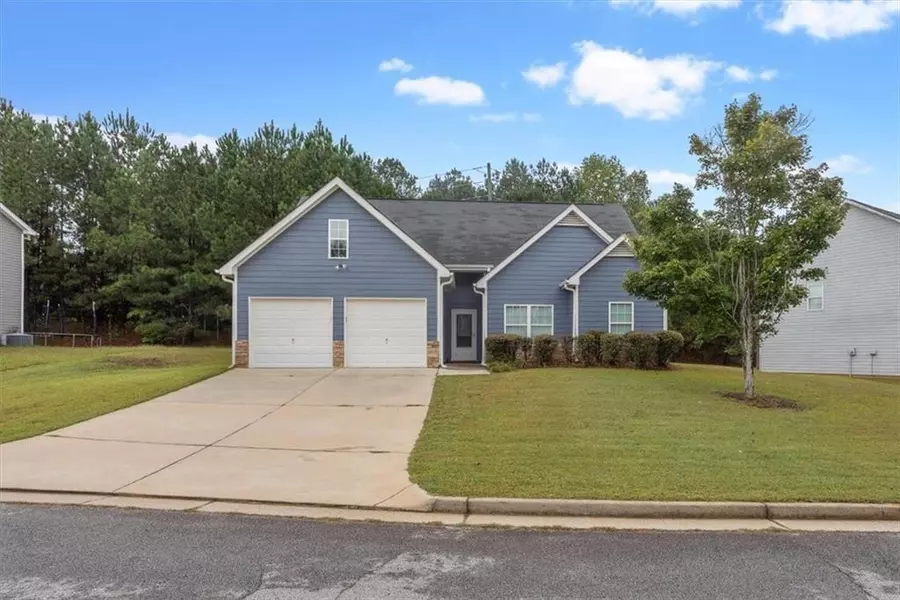 103 Rockefeller LN, Dallas, GA 30157