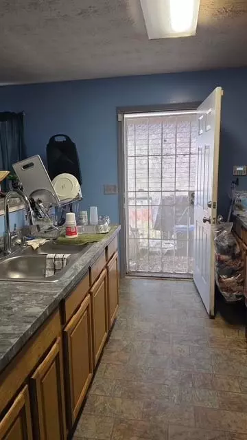 East Point, GA 30344,2816 Palm DR