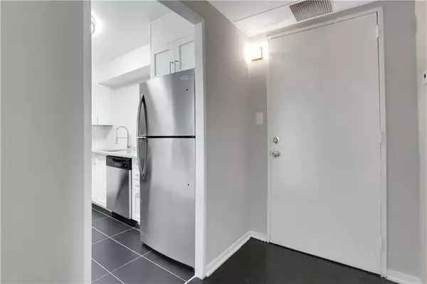 Atlanta, GA 30305,2965 Pharr Court South NW #809