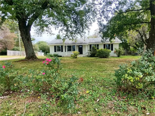 907 Gadsden RD SW, Cave Spring, GA 30124