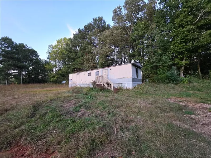 5613 Bogus RD, Gainesville, GA 30506