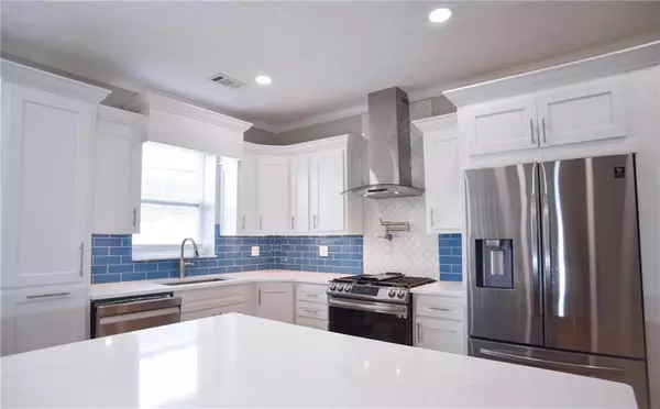 Flowery Branch, GA 30542,6616 Splashwater DR