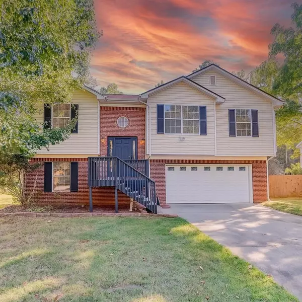 4379 Cross LN, Decatur, GA 30035