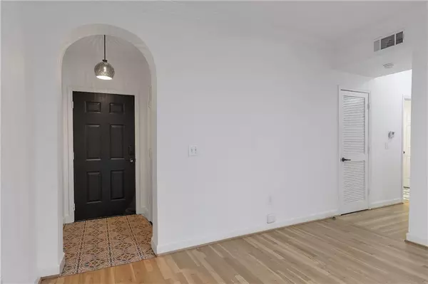 Brookhaven, GA 30319,3777 Peachtree RD NE #1211