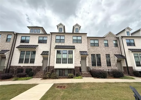 425 Fair View CIR, Roswell, GA 30076