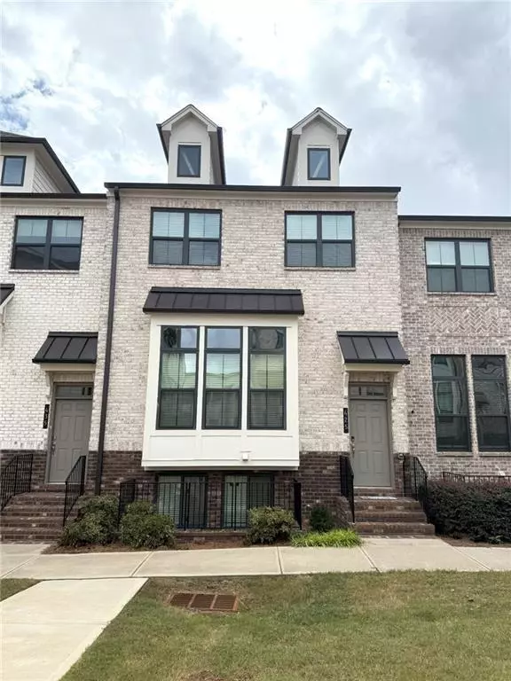 Roswell, GA 30076,425 Fair View CIR