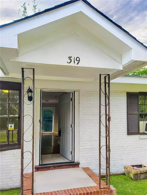 Warner Robins, GA 31093,319 Sarah Dr