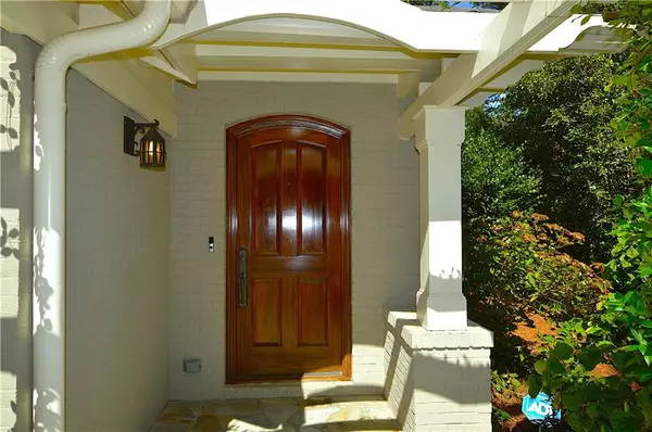 Atlanta, GA 30305,3098 Peachtree DR NE