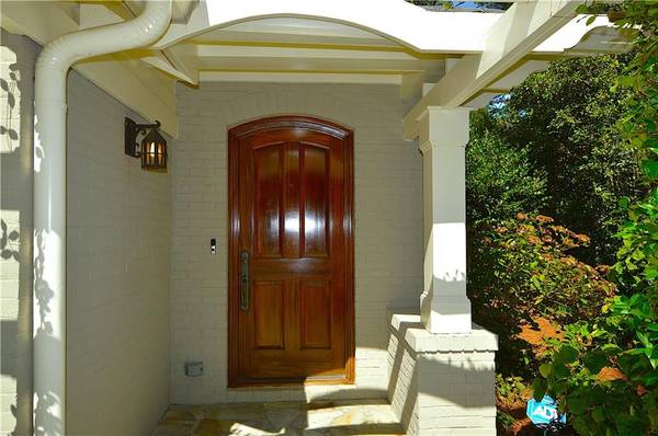 Atlanta, GA 30305,3098 Peachtree DR NE