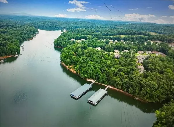 Gainesville, GA 30506,5455 Fishermans CV