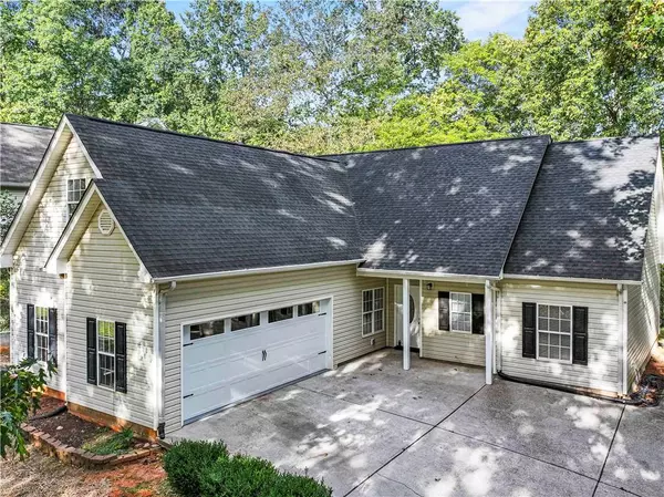 Gainesville, GA 30507,3368 Green Leaf Ln