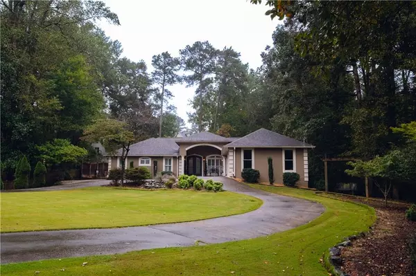 1552 Catherine CT, Suwanee, GA 30024