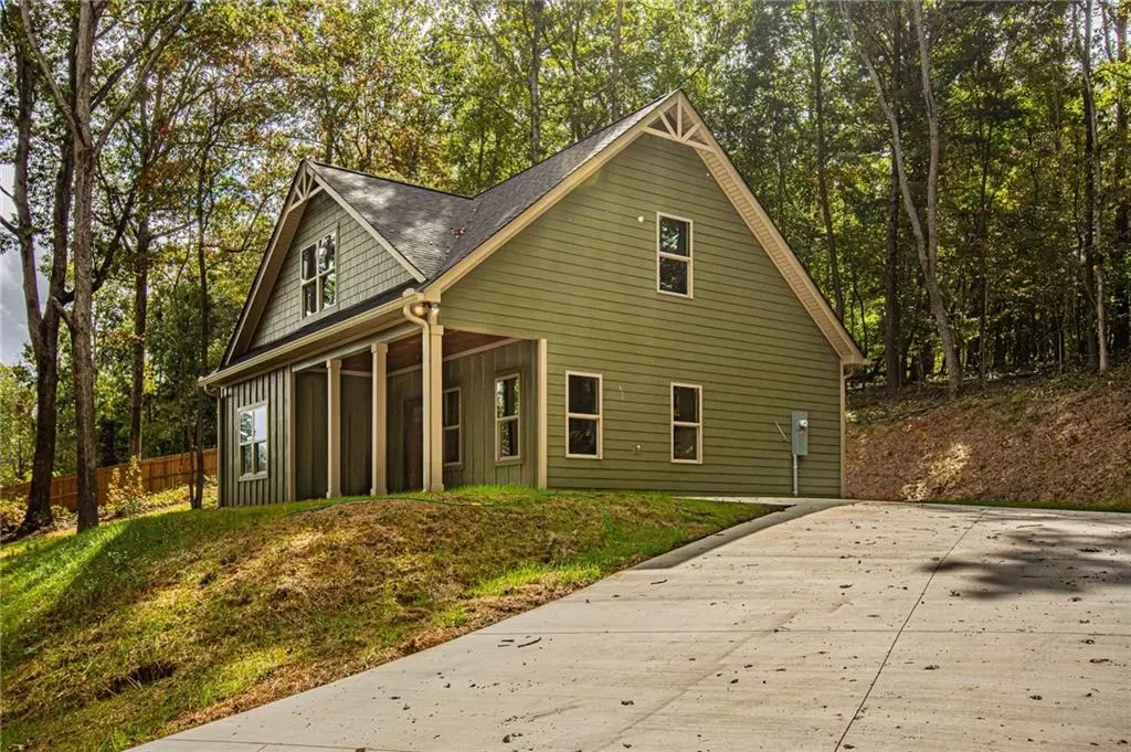 Dahlonega, GA 30533,380 Copper Mill RD