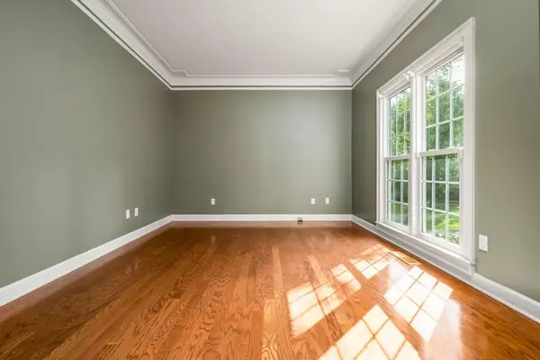 Marietta, GA 30064,952 Laurel Springs LN SW