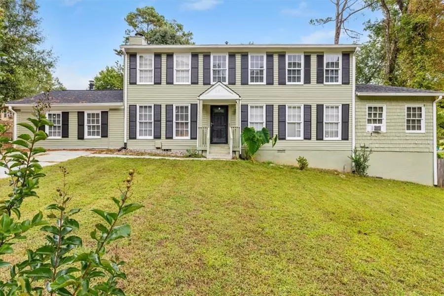 661 Bantry LN, Stone Mountain, GA 30083