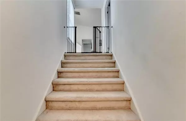 Peachtree Corners, GA 30092,518 Glenleaf DR