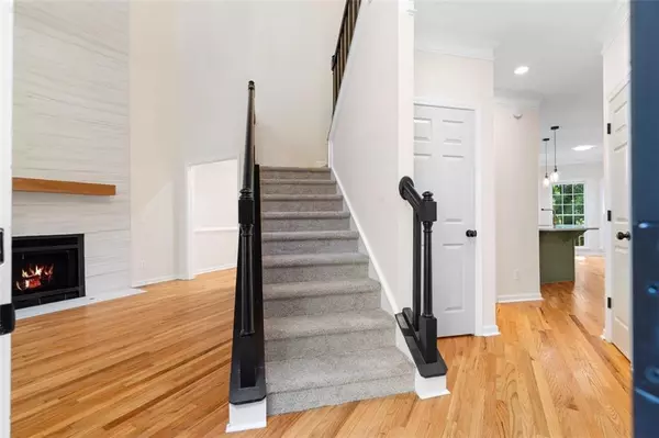 Waleska, GA 30183,184 Corner Oak Court