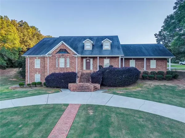 12 Breckenridge DR, Cedartown, GA 30125