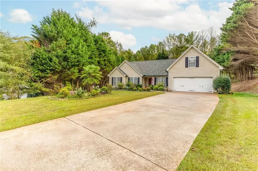 1054 Iron Wood CT, Auburn, GA 30011