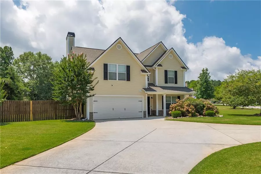 1302 Angie CT, Loganville, GA 30052