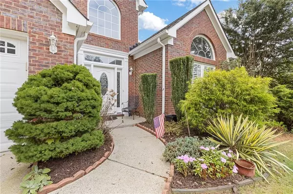 Alpharetta, GA 30004,2445 Lunetta LN