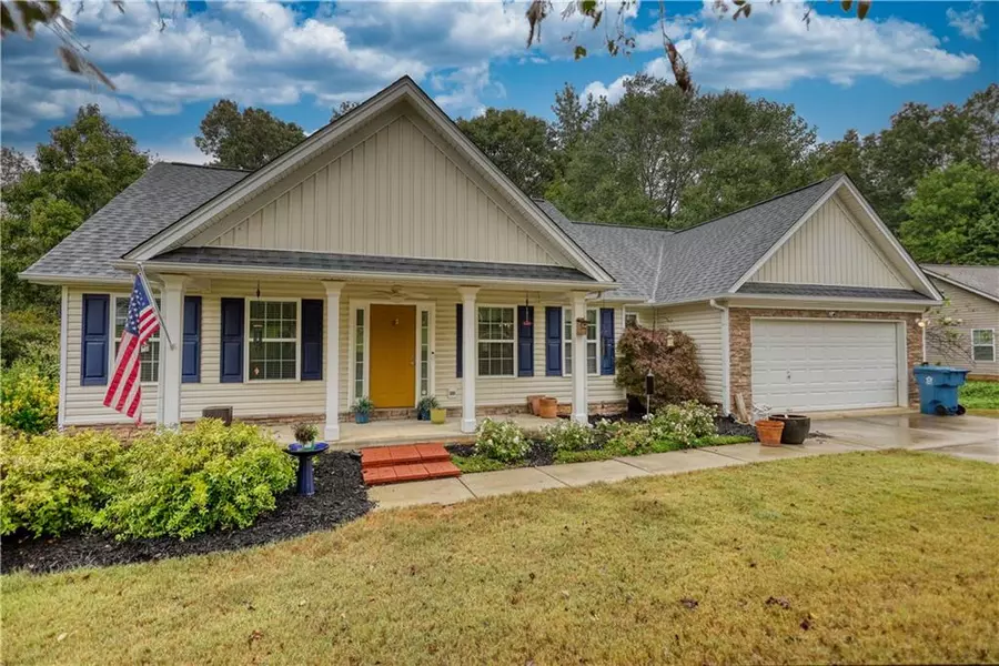 1127 Bradford Park DR, Auburn, GA 30011