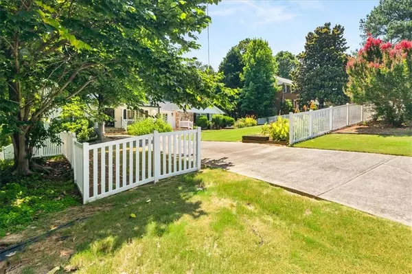 Snellville, GA 30078,2166 Tanglewood DR