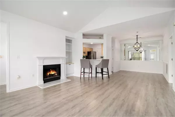 Alpharetta, GA 30004,834 Sandringham #834