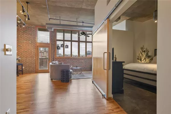 Atlanta, GA 30308,640 Glen Iris DR NE #403