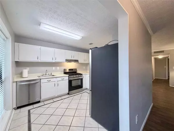 Atlanta, GA 30350,208 Woodcliff DR