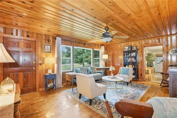 Dallas, GA 30132,4246 Cartersville HWY