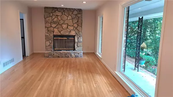 Atlanta, GA 30324,1176 Converse DR NE