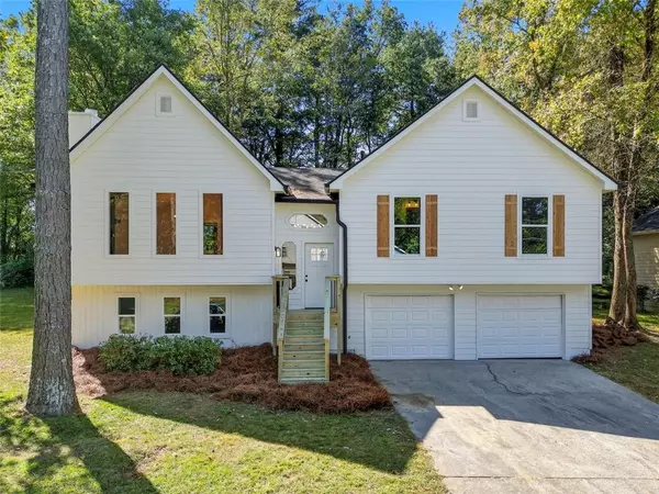 1065 STONEY CREEK LN, Austell, GA 30168