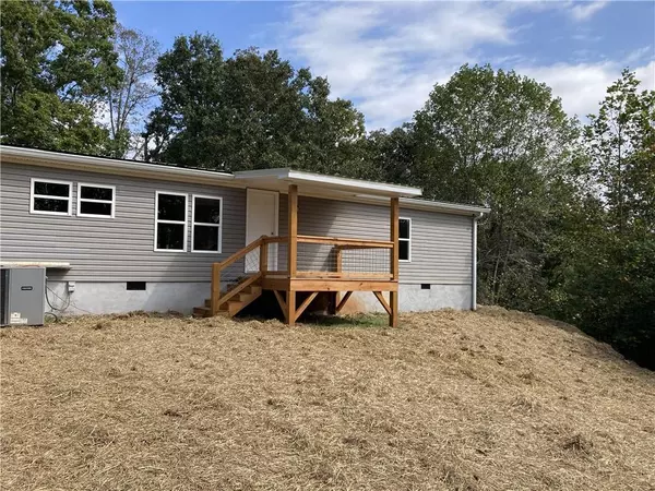 Dahlonega, GA 30533,99 Strawberry LN