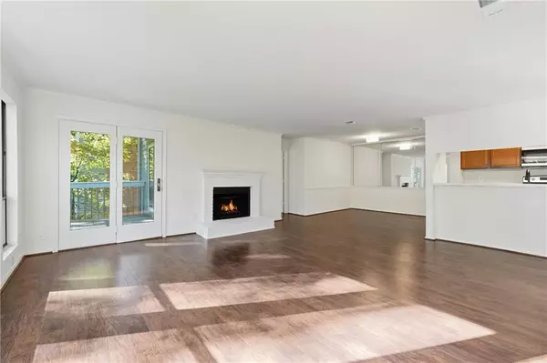 Roswell, GA 30075,427 Warm Springs CIR