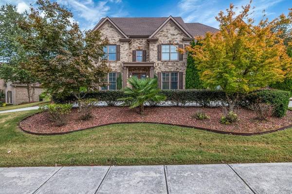 2372 Walkers Glen LN, Buford, GA 30519