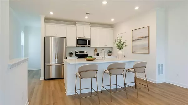 Atlanta, GA 30315,1330 Lakota PL #27