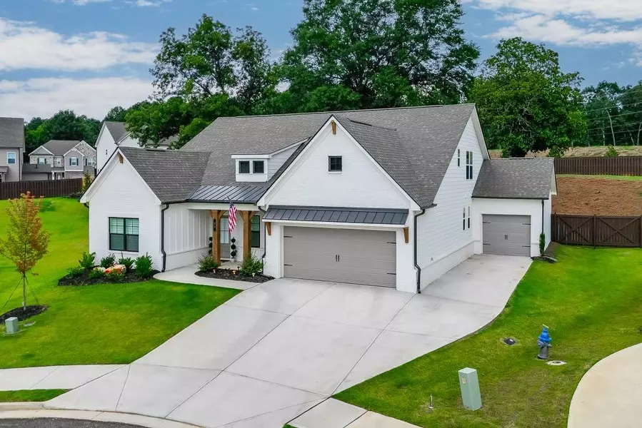 35 Rose Walk CT, Hoschton, GA 30548