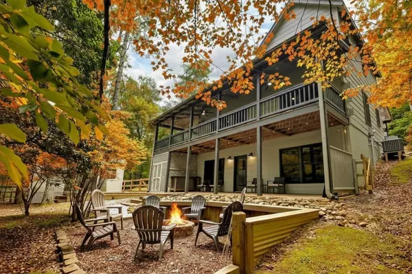 100 Black Oaks RD, Cherry Log, GA 30522