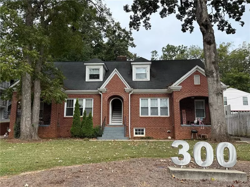 300 Forrest AVE, Gainesville, GA 30501
