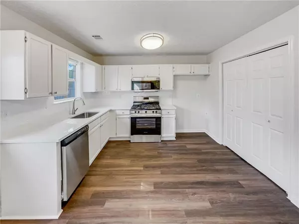 Mcdonough, GA 30253,201 Autumn Lake WAY