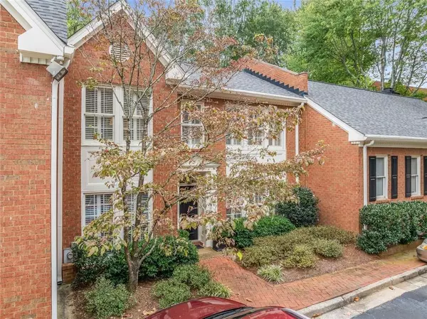Atlanta, GA 30327,3075 Howell Mill RD NW #6