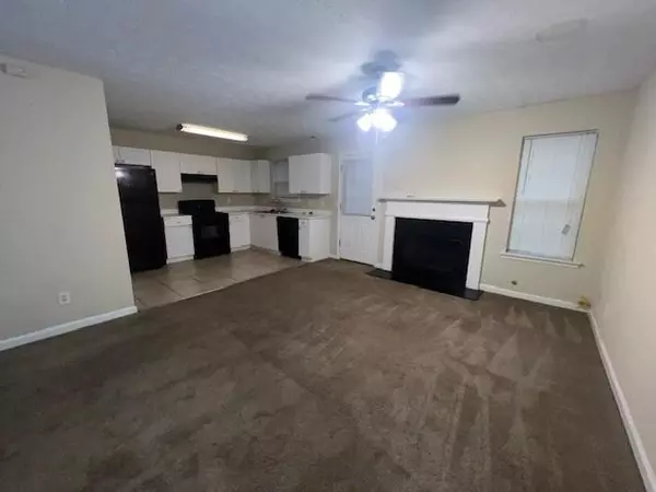 Hampton, GA 30228,1278 Lynx CT