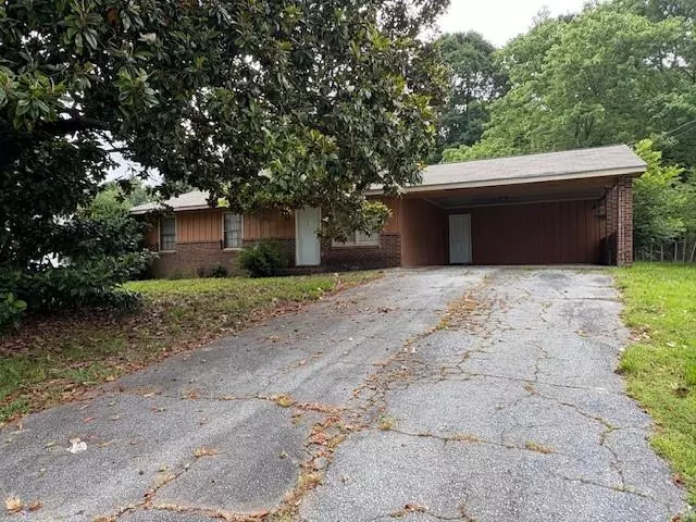 1932 Pharrs RD, Snellville, GA 30078