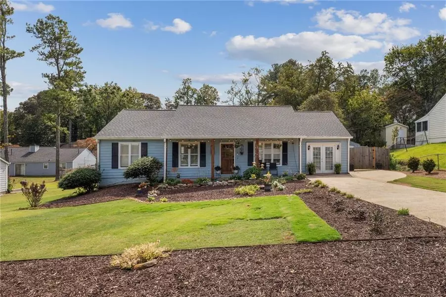 305 Knollwood LN, Woodstock, GA 30188
